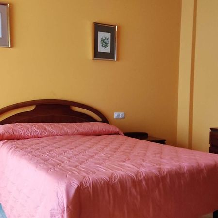 Amplio Piso En Pontedeume Apartment Екстериор снимка