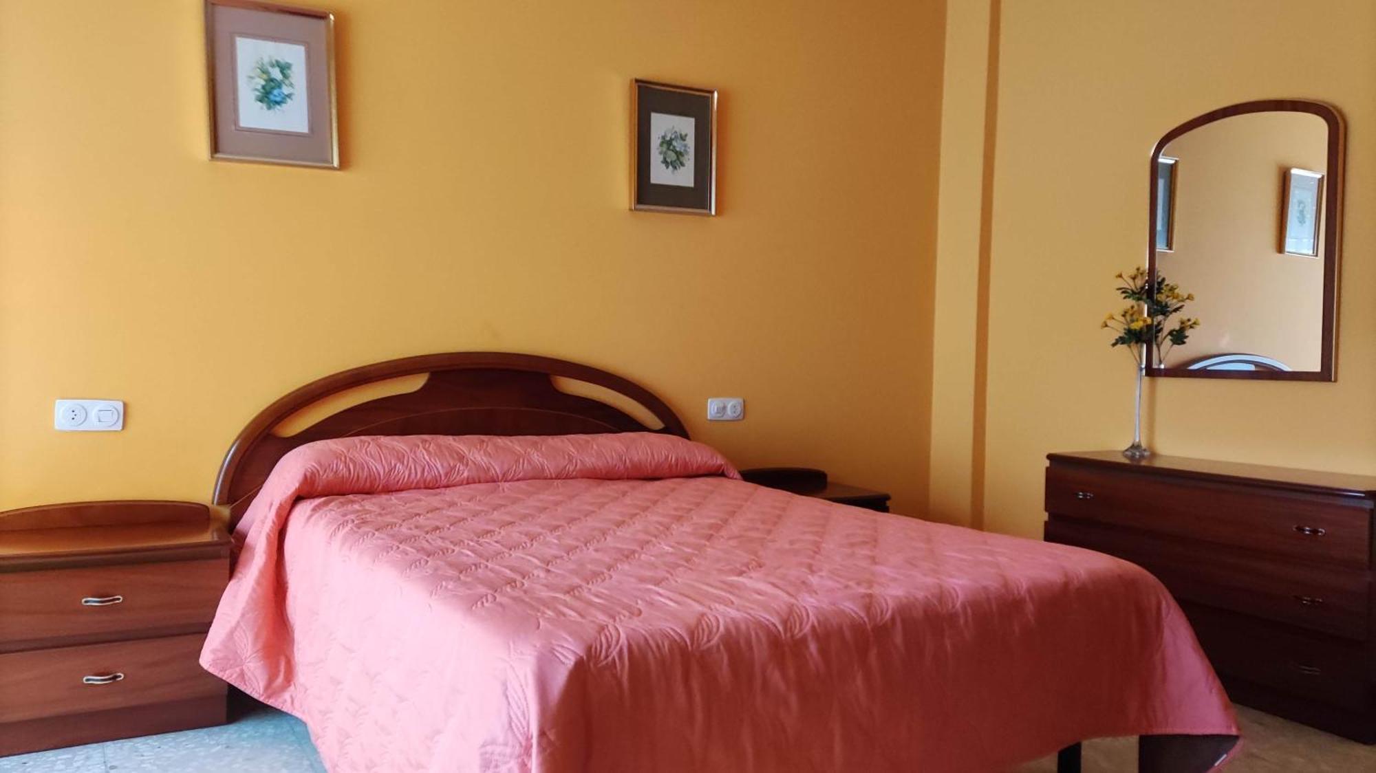 Amplio Piso En Pontedeume Apartment Екстериор снимка
